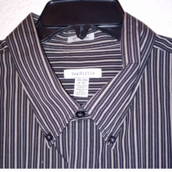 Men's Big and Tall Button Down Shirt - Picture 4 of 6